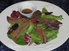 Salade de foie d'agneau au vinaigre de framboise